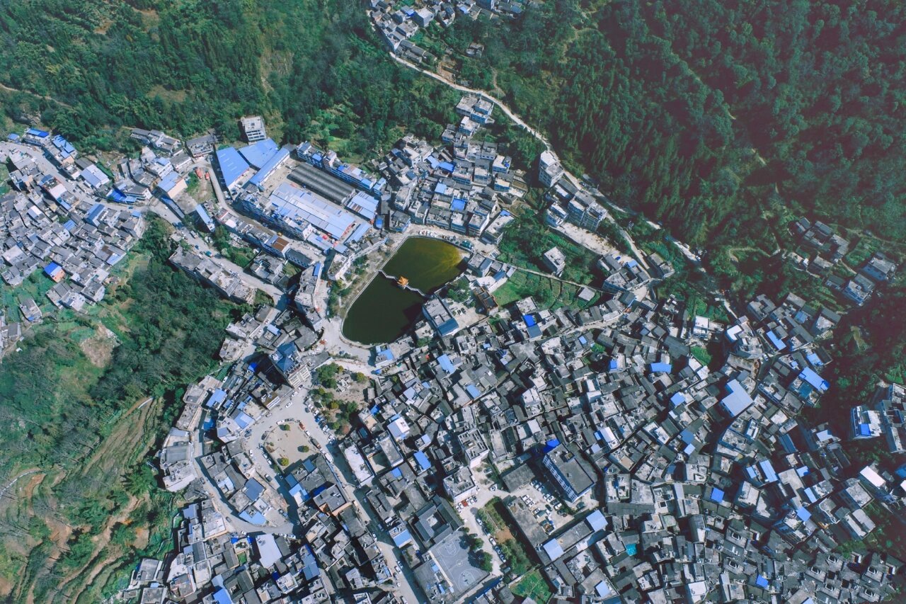 《云上甲寅》   甲寅镇位于红河县境内中东山区,镇政府驻地甲寅村距离