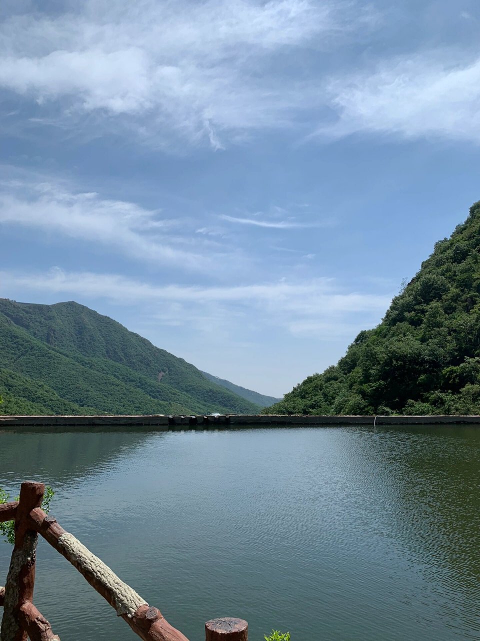 新密伏羲山三泉湖游记,山清水秀,奇峰耸立,长长的玻璃栈道更为惊险