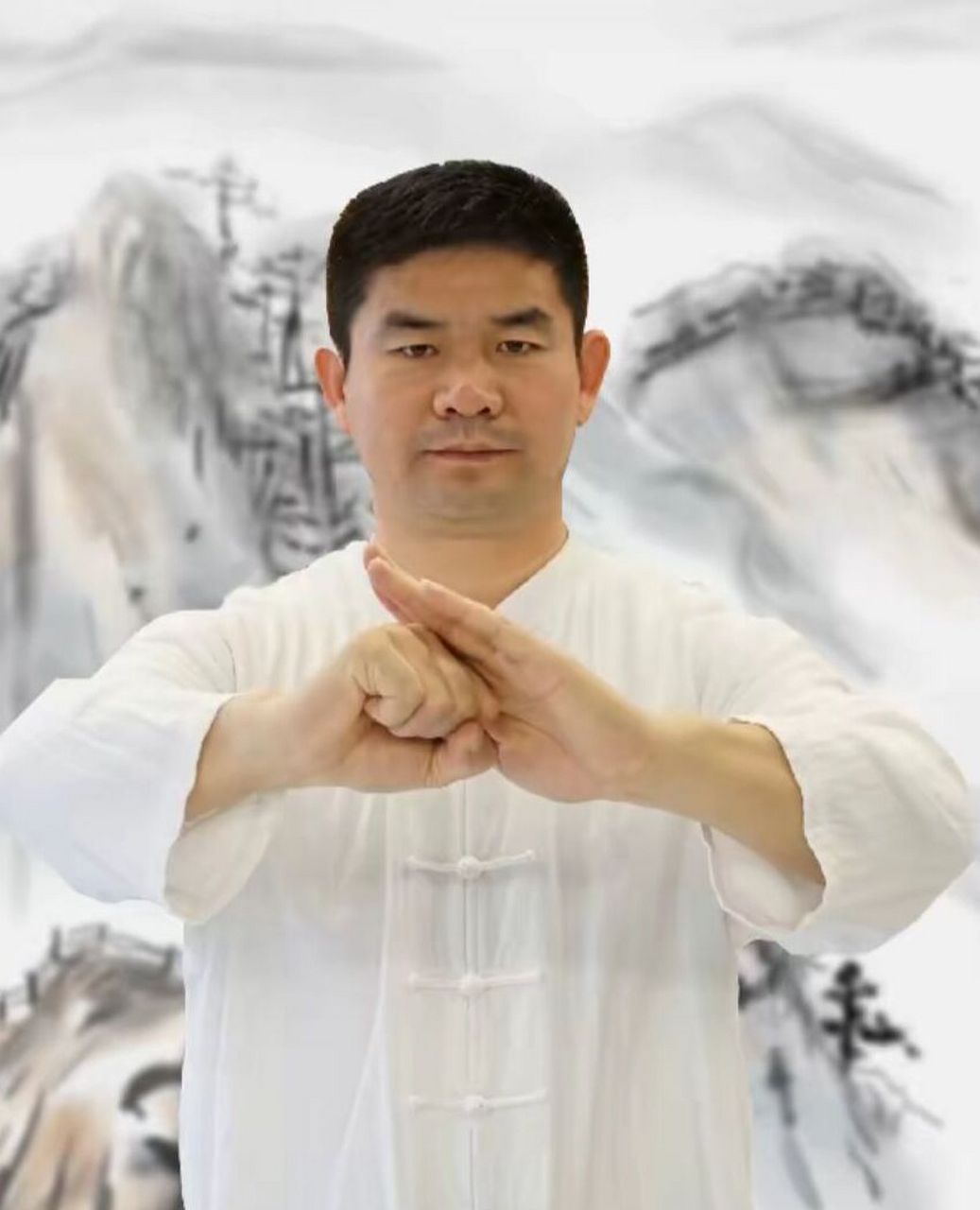 站桩分两种:功夫桩和养生桩 站桩分两种:一是功夫桩,二是养生桩.