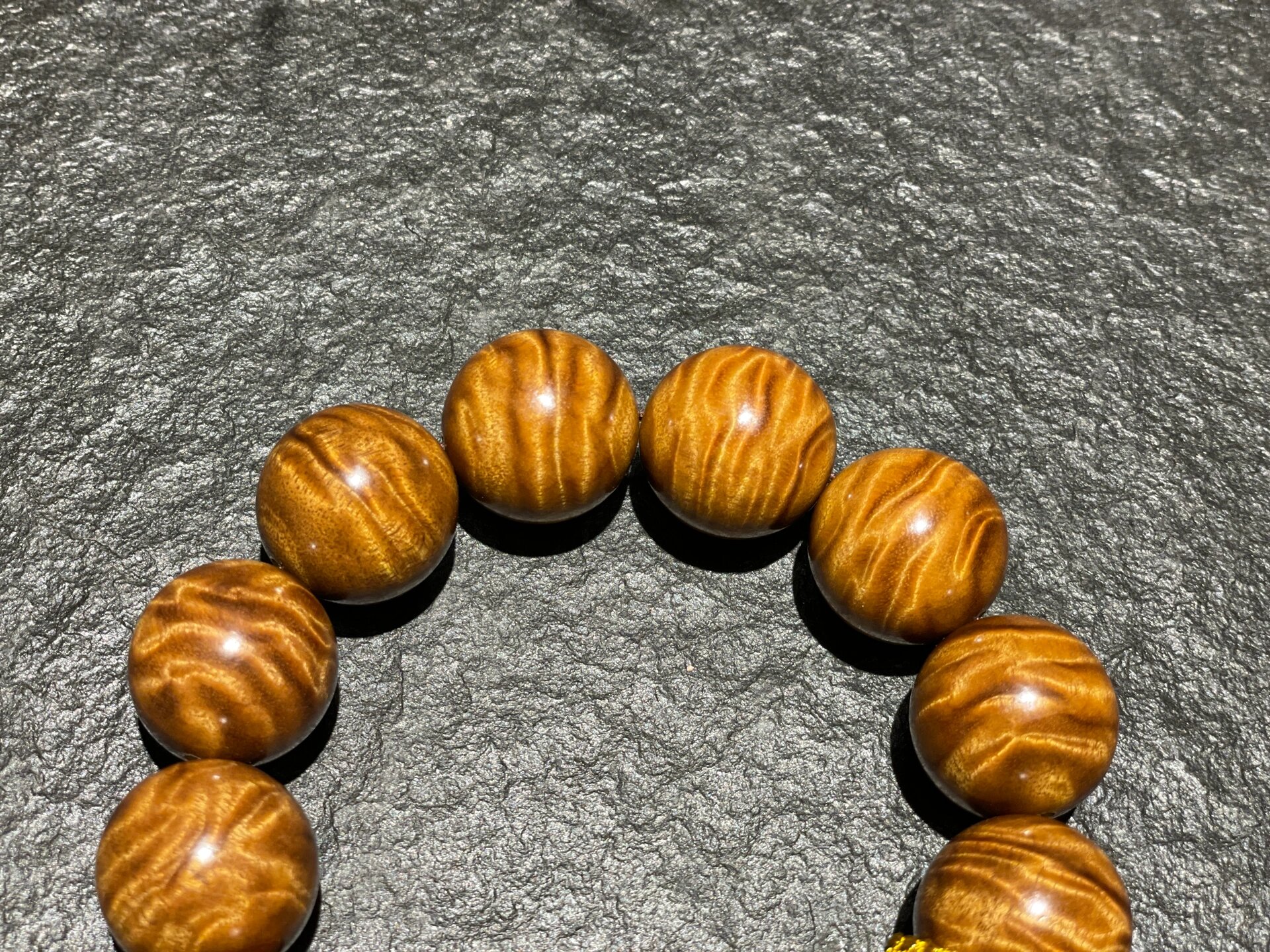 金丝楠木/我的龙胆花纹手串