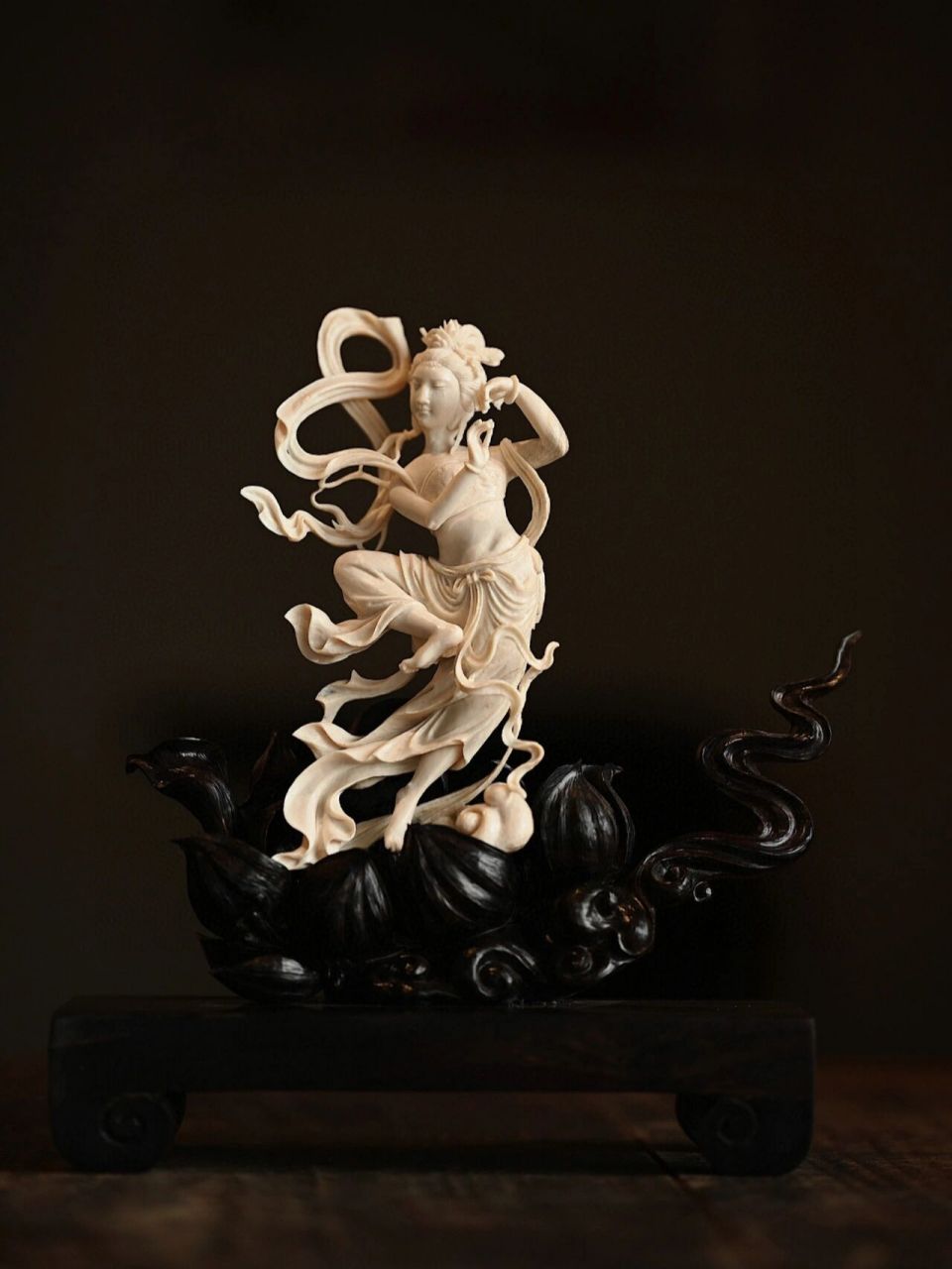 5*13cm 60g #我的手作日常# #手工雕刻# #敦煌飞天# #文人空间