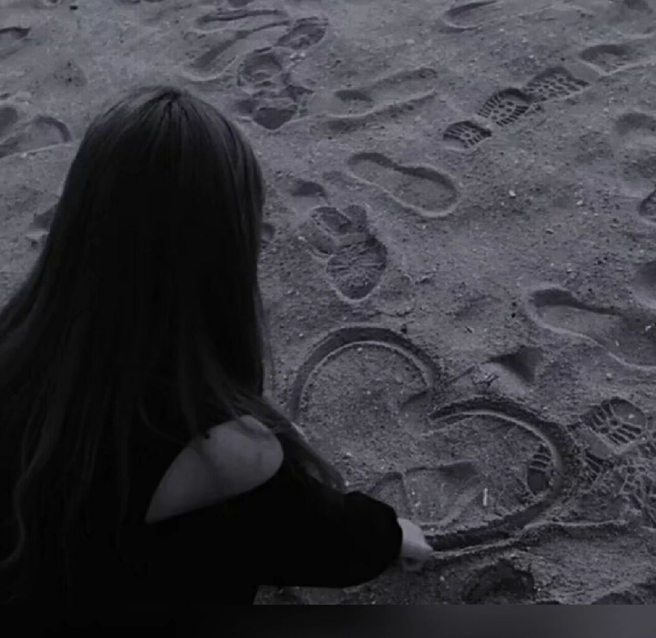 emo的伤感头像 万年一更的我,来更新了,你们为什么都喜欢这种悲伤的