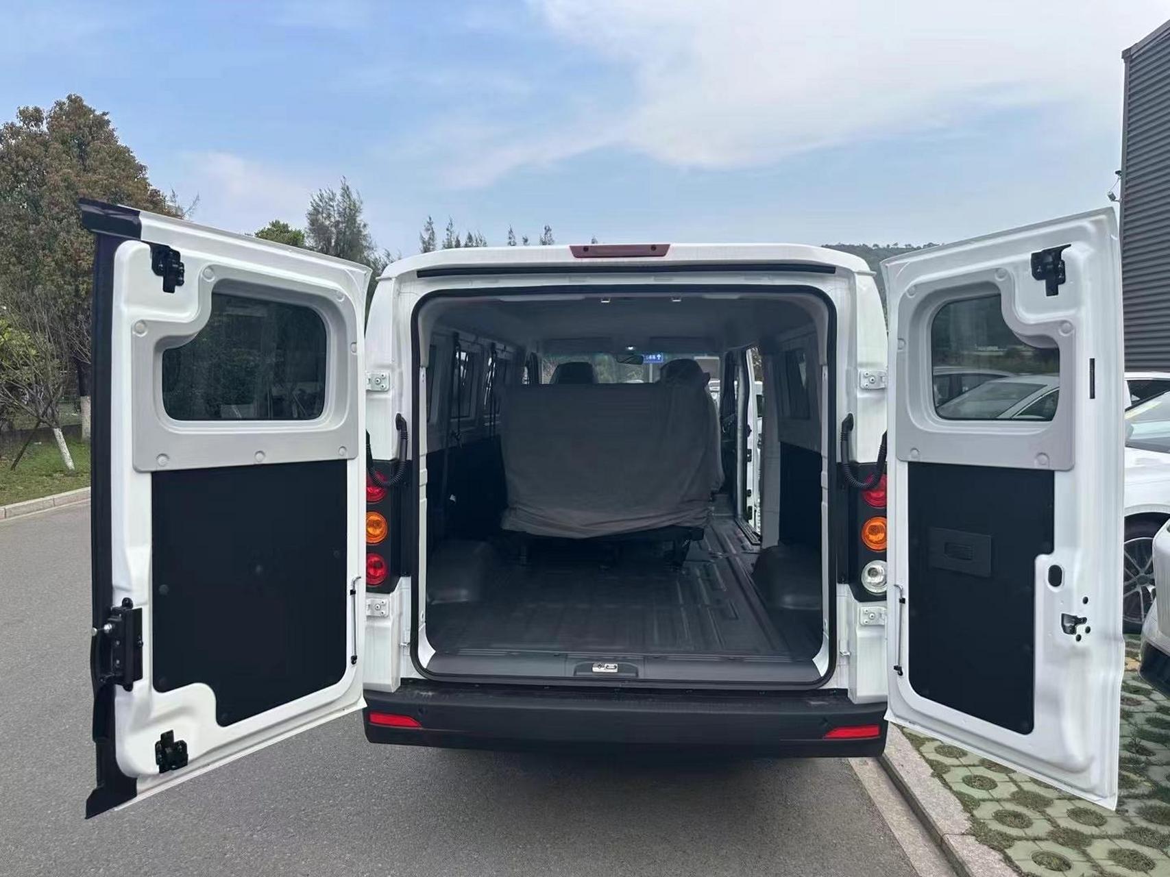93 指导价:96800新能源面包车 吉利汽车 全新一代超大空间新能源商用