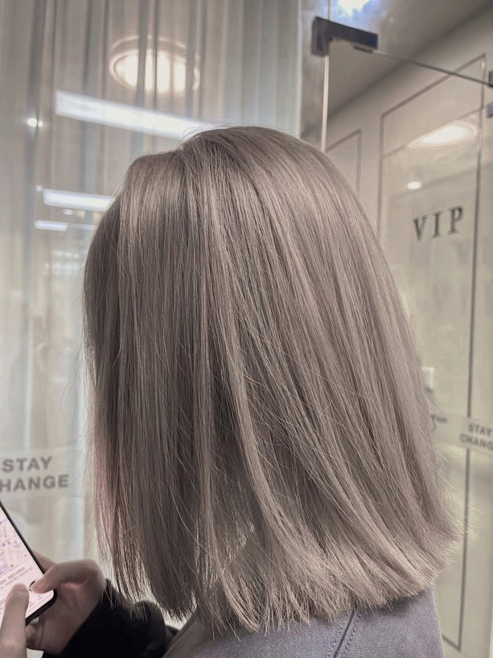 9999这款发色叫~奶茶灰棕色2021最火爆得斩男发色.