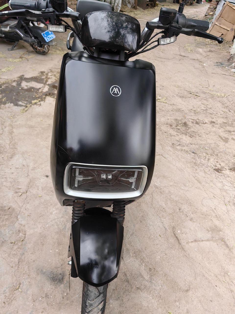 瞧瞧爱玛n155国标电动车,续航八十公里