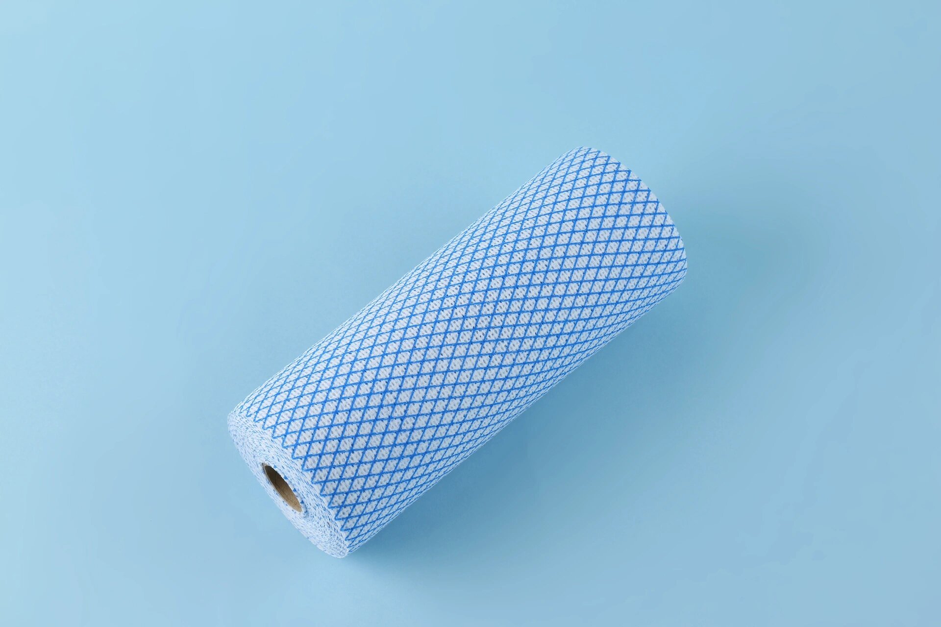 无纺布(spunlace nonwoven fabric)是一种用于制作非织造布的技术之一