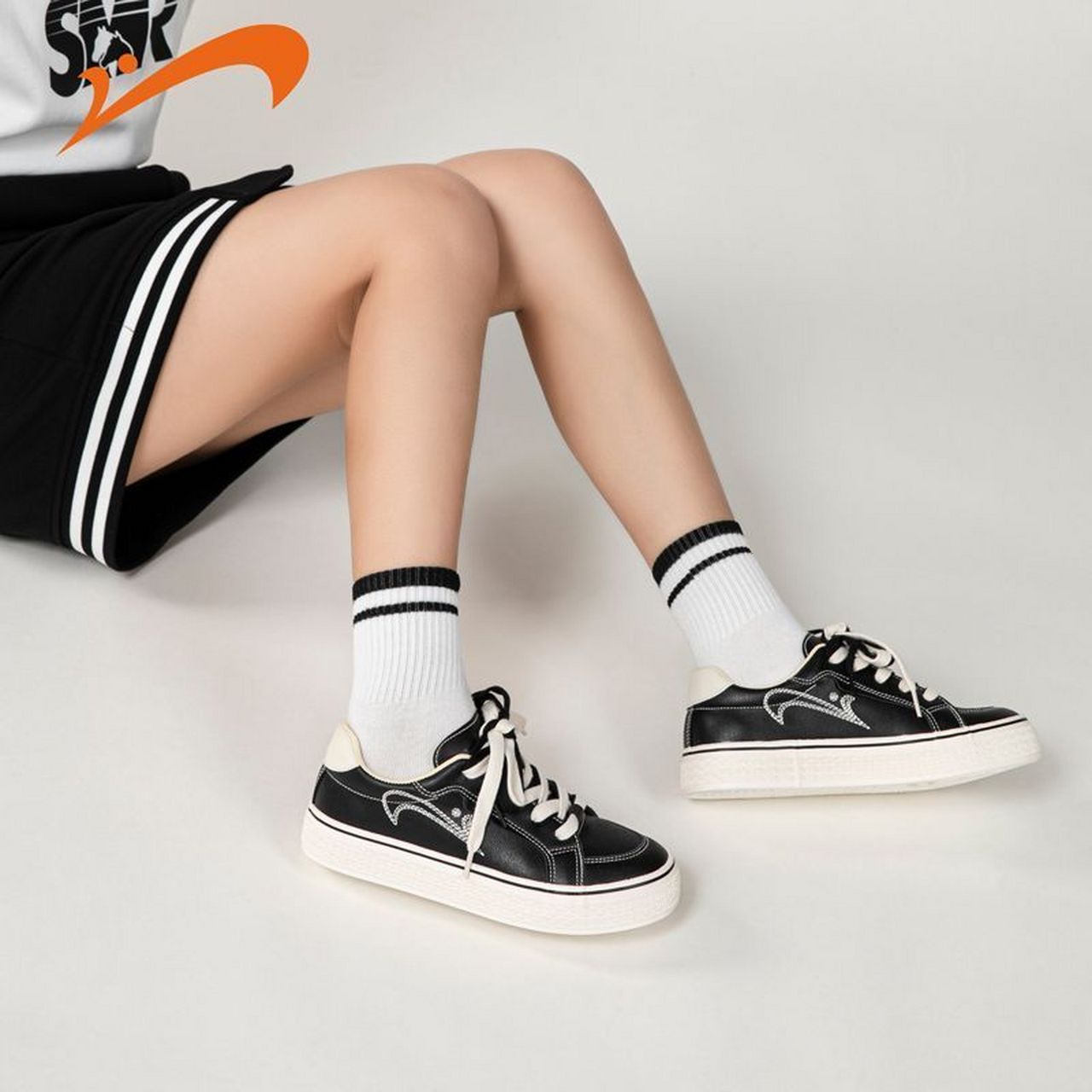 贵人鸟 女鞋爆款春夏新款运动板鞋,97入!