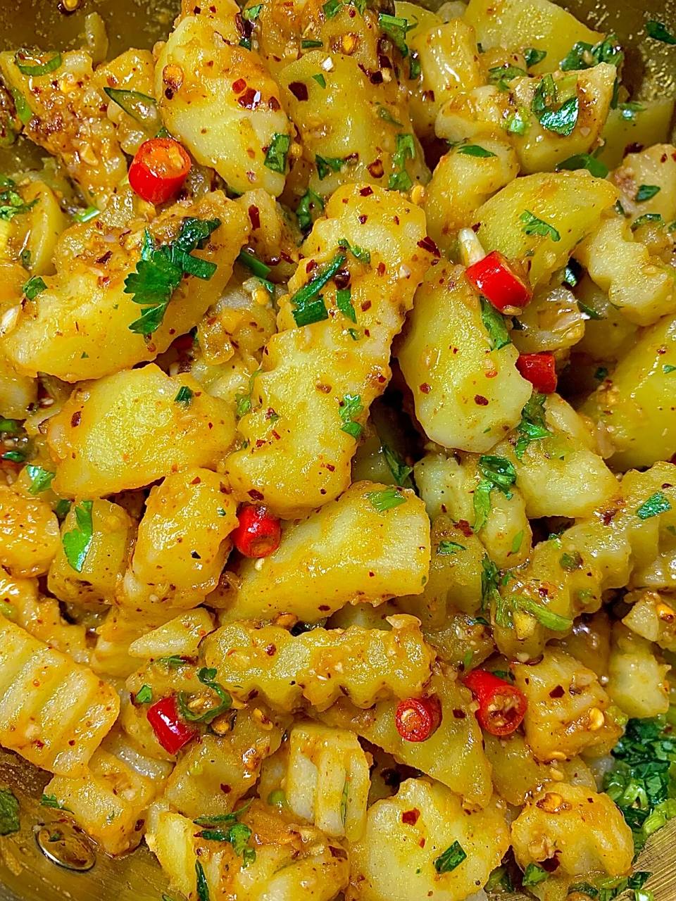 你们真的可以试试这个凉拌洋芋! 啊啊啊啊真的好吃!不骗人!