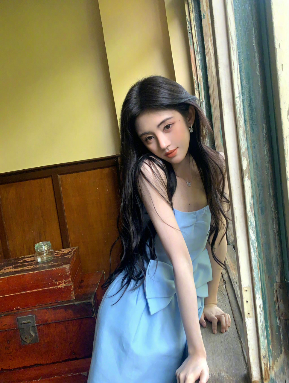 咪咕星鲜事##鞠婧祎助理号# 所以能不能把生活里的漂亮小92鞠婧祎