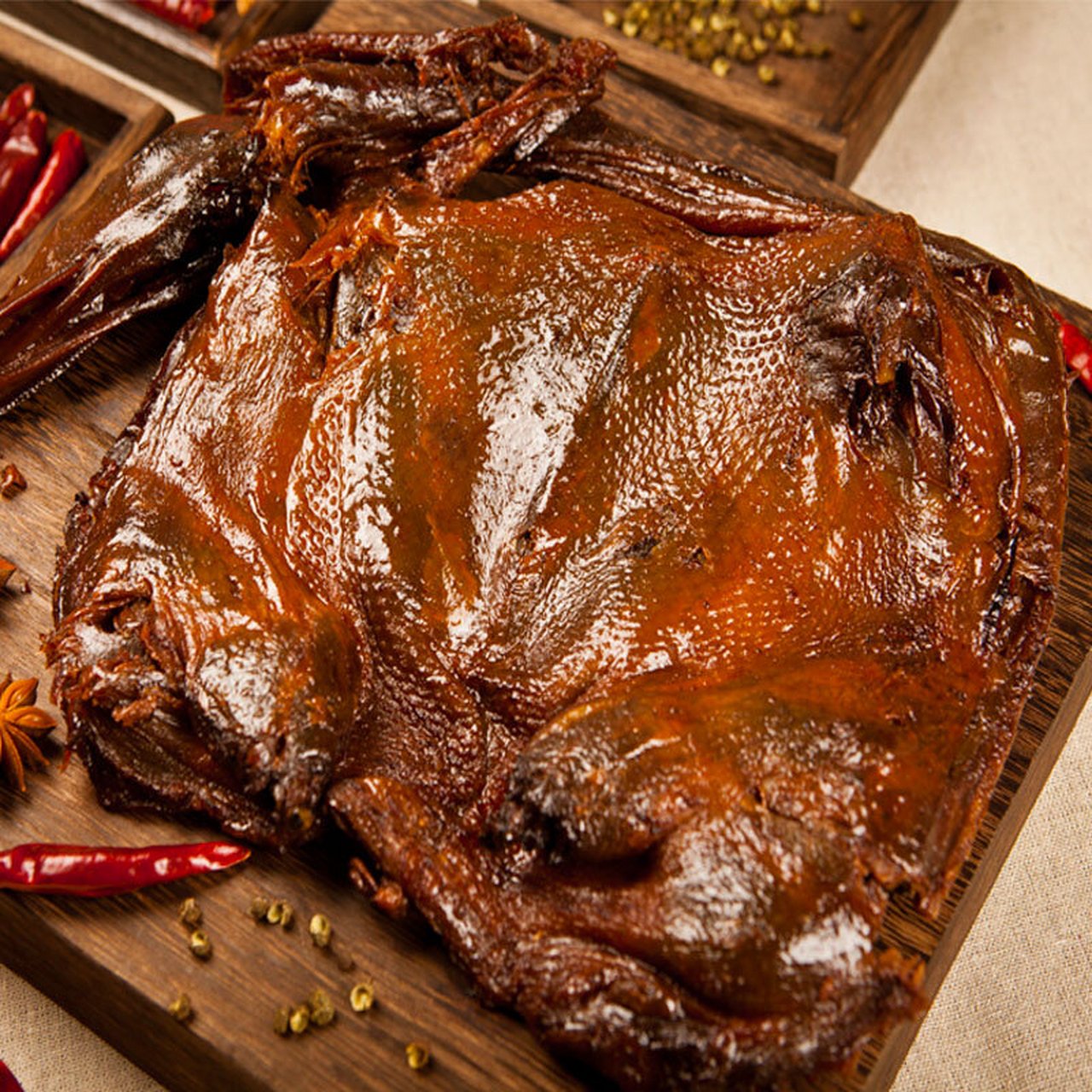 湖南省特产 - 常德酱板鸭 常德酱板鸭是在武陵区以及周边地区,特定的