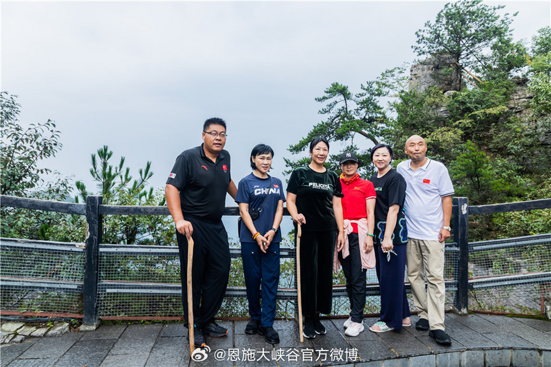 羽毛球世界冠军唐九红,短道速滑世界冠军叶乔波,围棋九段,世界冠军