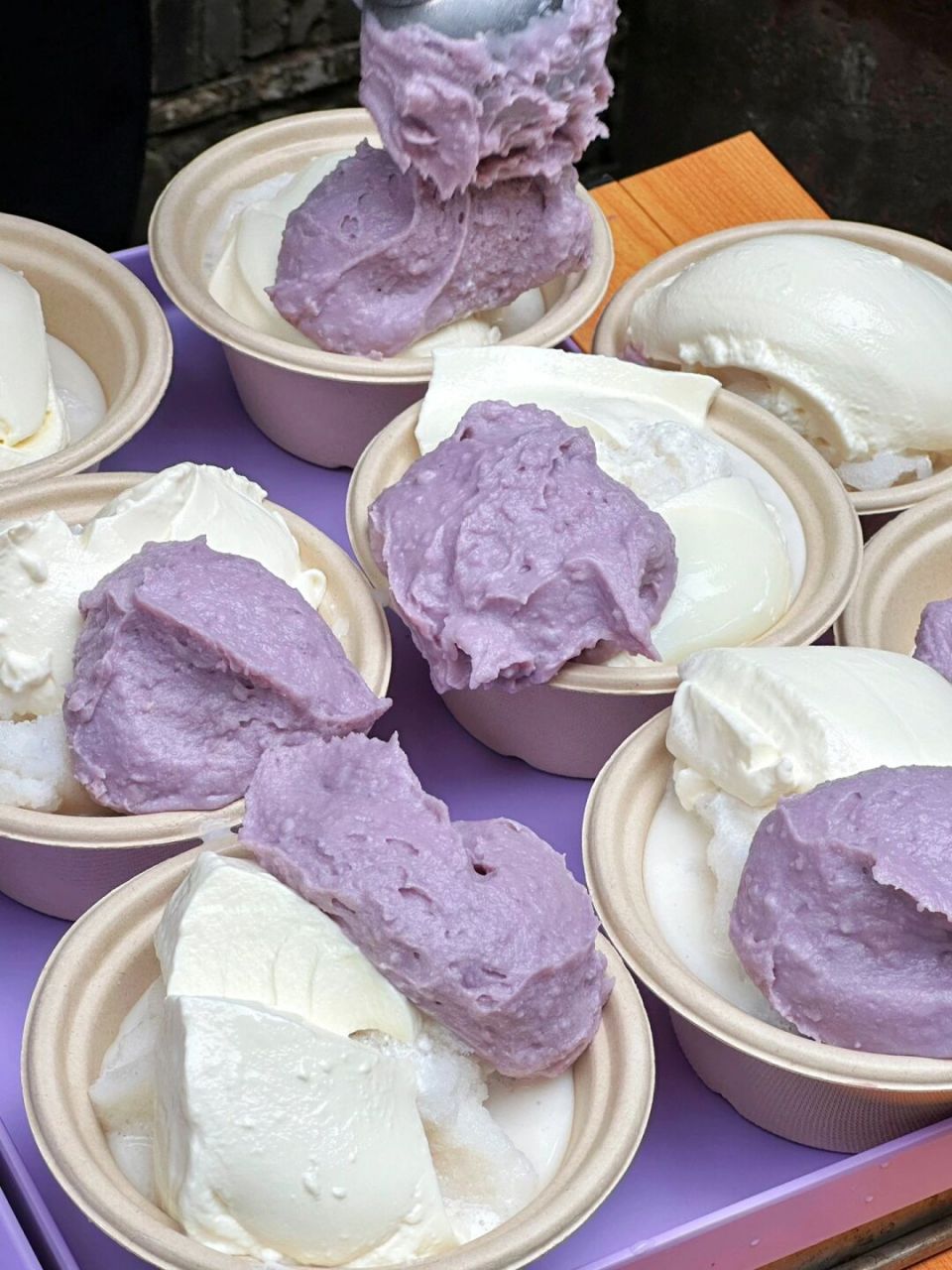 芋泥椰奶冻冰 奶奶的太好吃了吧 谁懂啊,一整个主打芋泥系列 	 #南京