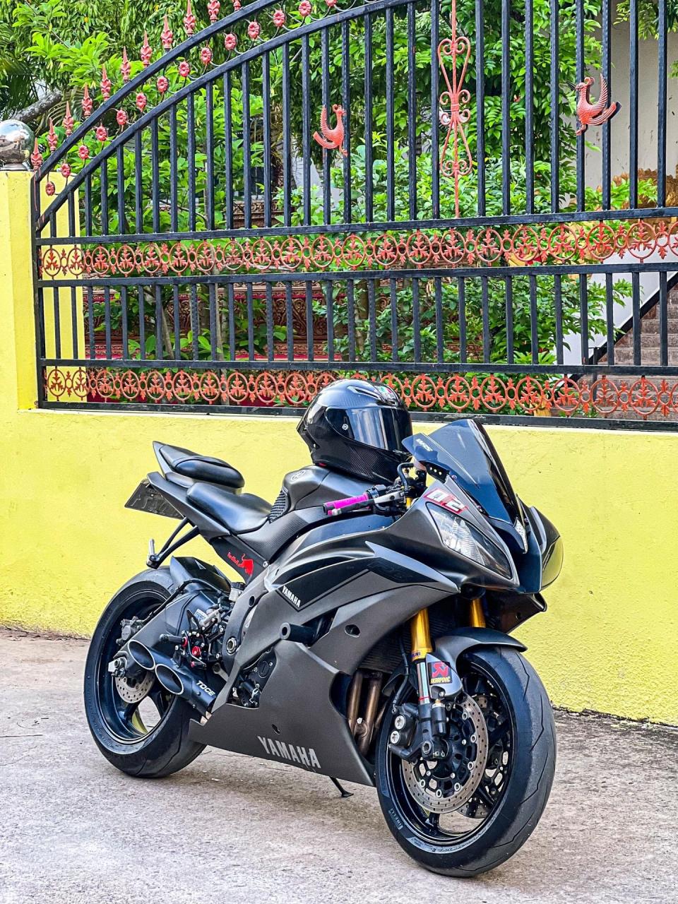 外贸雅马哈r6 车况极品 冷热一枪着 成色99新 稀罕物!