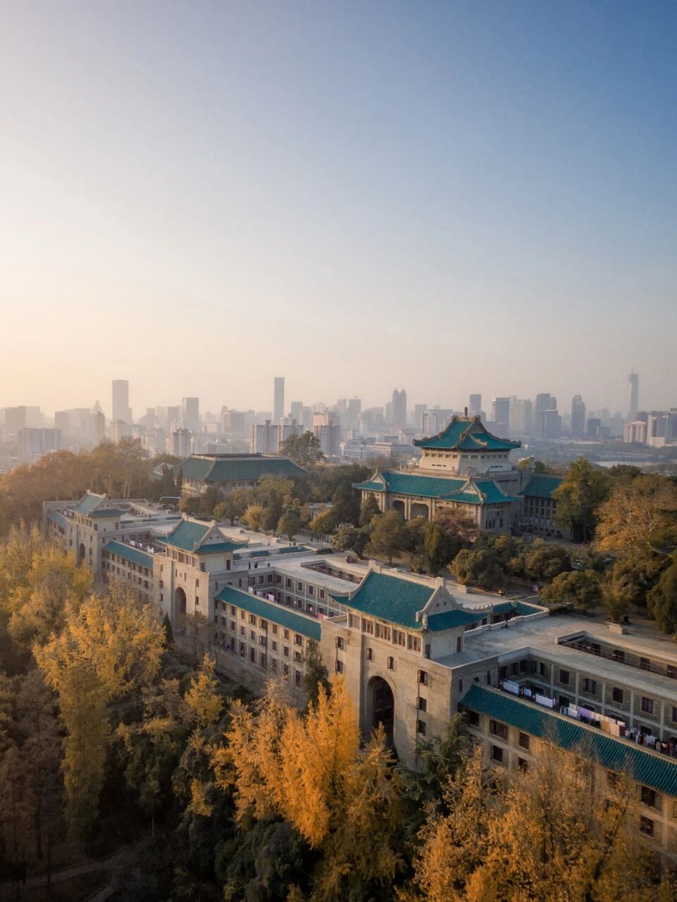 武汉大学|壁纸分享|这是你的梦中情校吗00 今年是在武大的第三个年