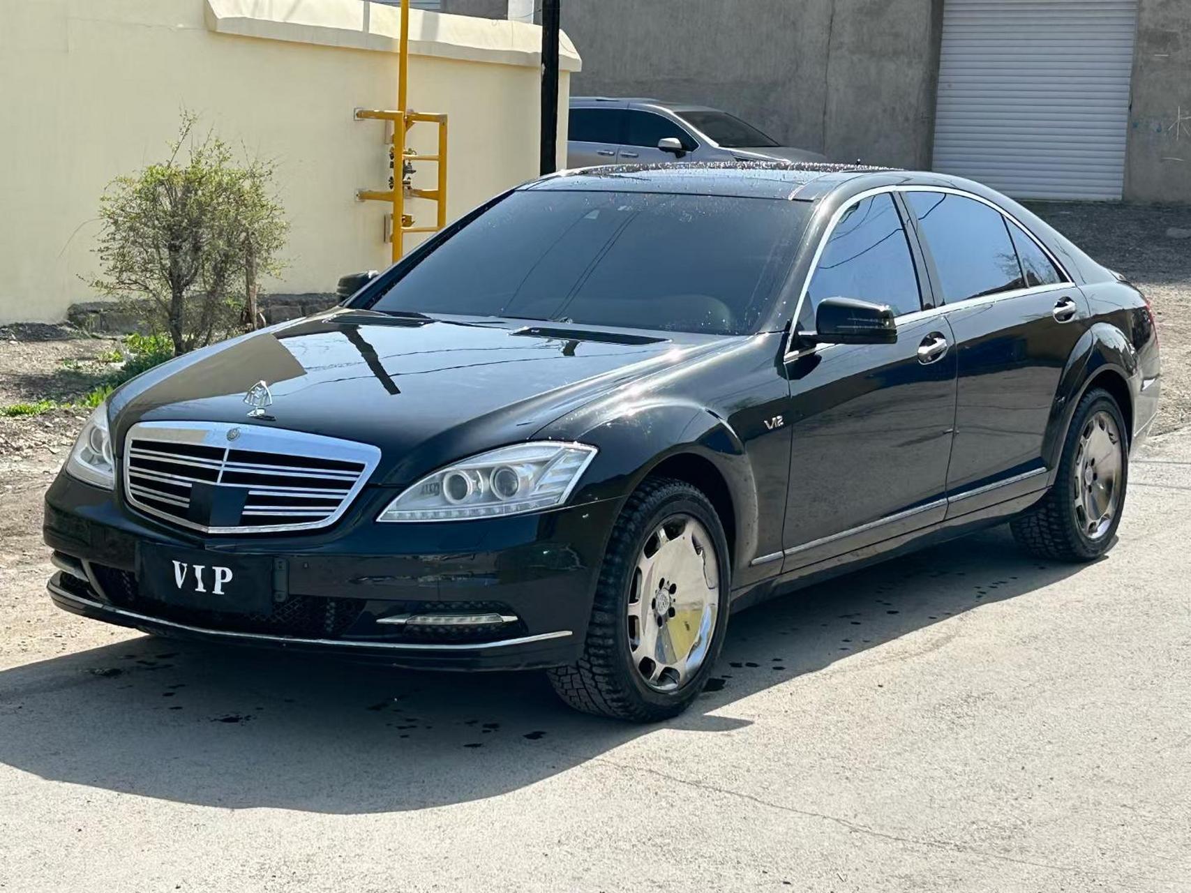 债权转让 09年奔驰s600 迈巴赫v12 大心脏   新车落地300个w 哈曼卡顿