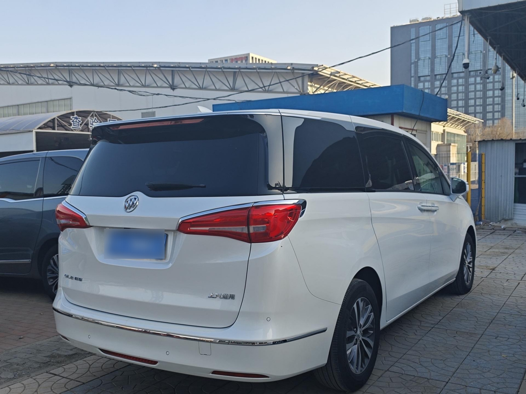 新到:2018年别克gl8 es豪华,商务舱,新车指导价36.