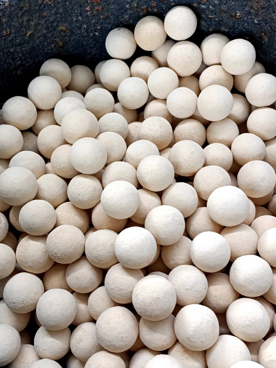 高铝耐火球,刚玉耐火球,陶瓷蓄热球,含铝70/75/90直径20/30/50蓄热球