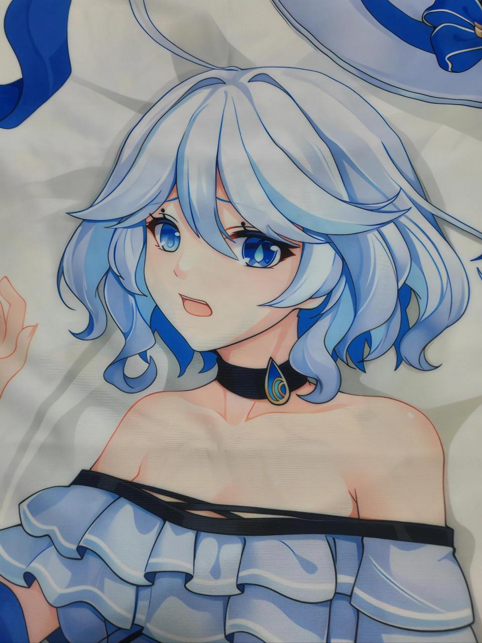 出芙宁娜等身抱枕套 芙宁娜等身抱枕套,50x150cm2way面料,有一点点