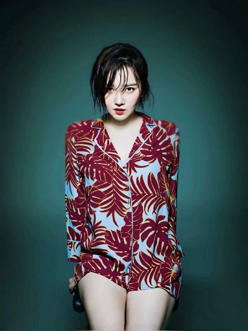 中国内地影视女演员 陈小纭,原名为陈昀,于1989年6月29日出生在吉林省