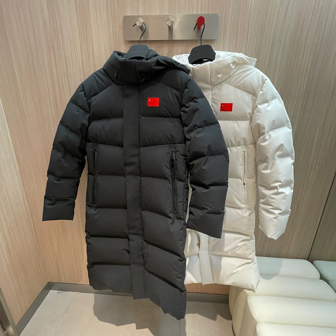 双十一就买安踏黑科技99长款羽绒服!