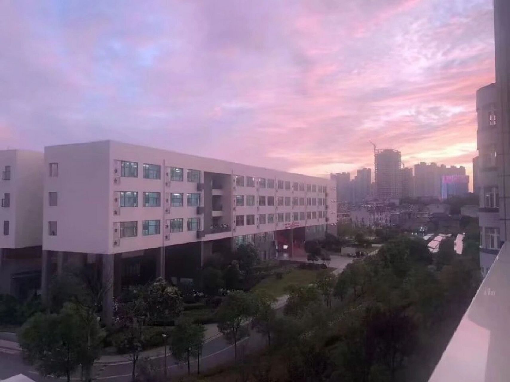 好怀恋宣城二中的时光啊 无时不伤心,遥夜思故人