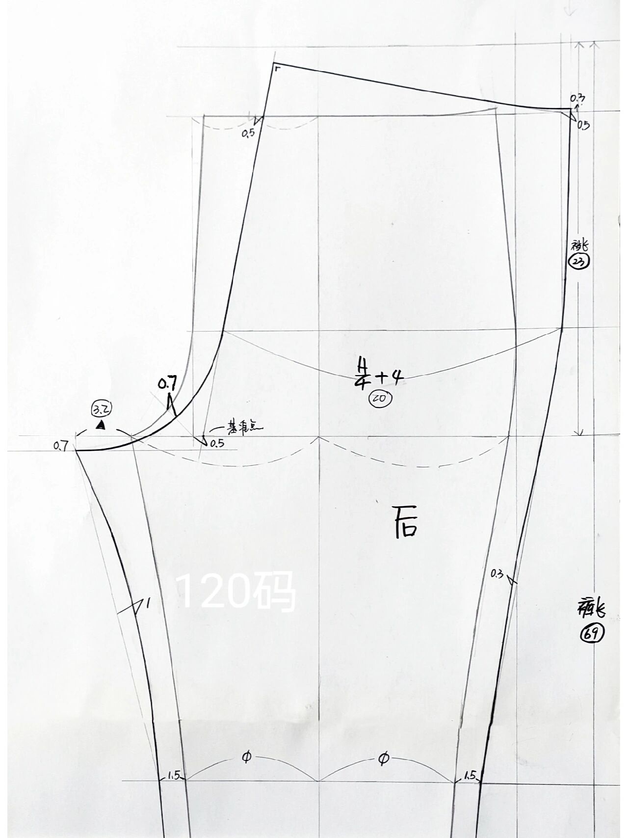 120码男童裤子裁剪图图片