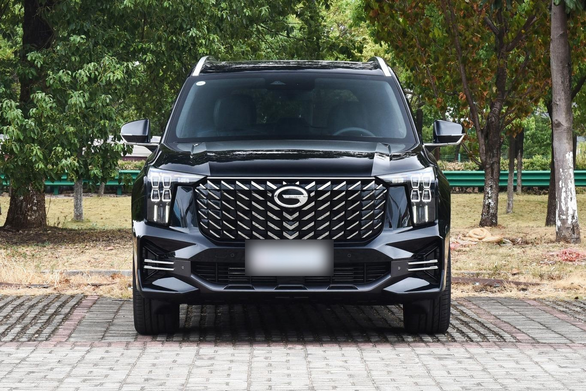 传祺gs8是广汽传祺旗下的中大型suv车型,自2016年上市以来,就凭借着