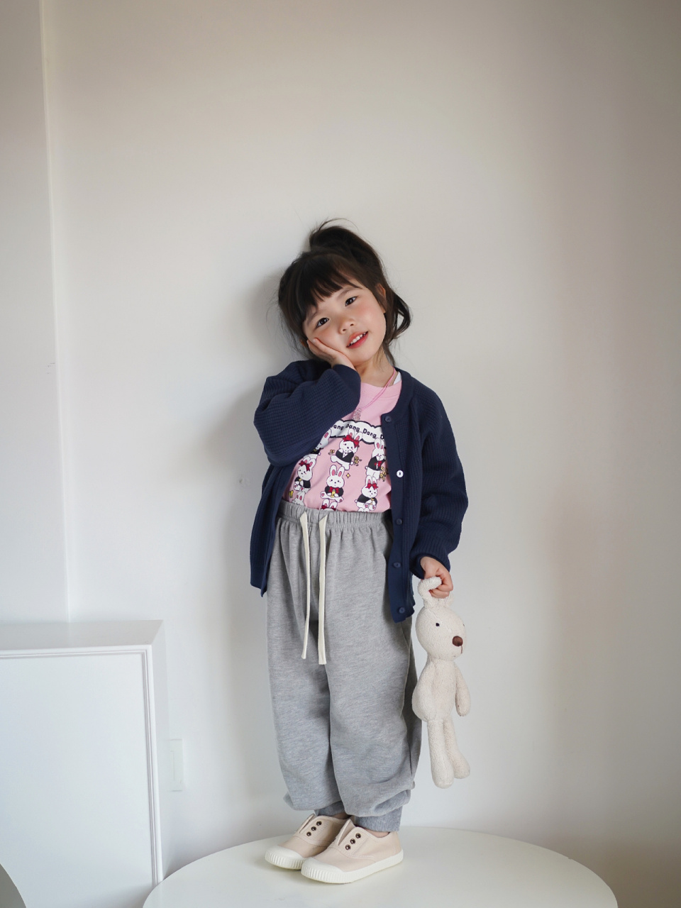 幼儿园这样穿舒服又好看 开衫春天太实用啦～ #骗你生女儿# #女童穿搭