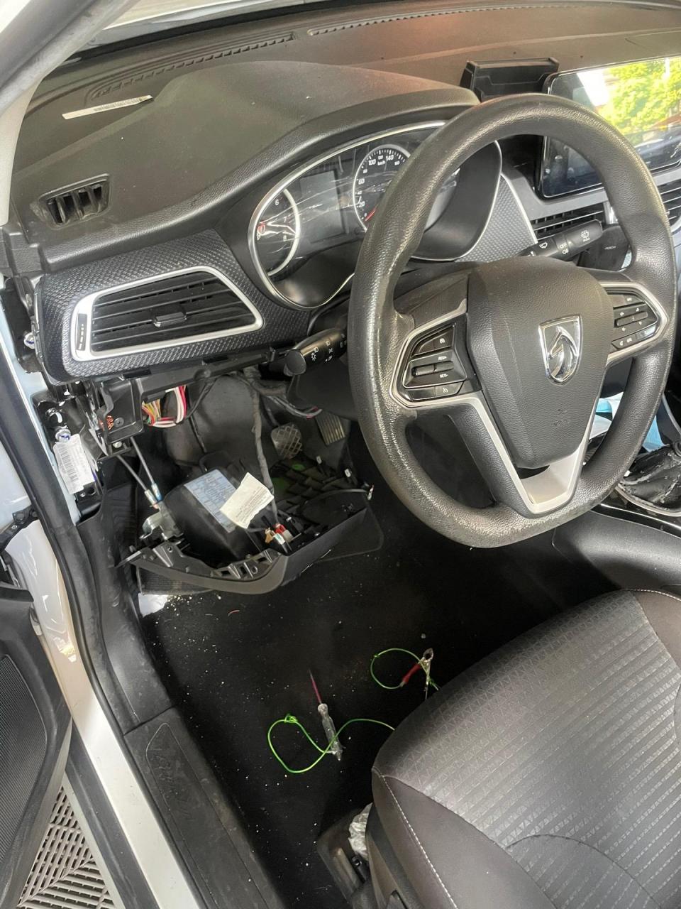 19款宝骏730故障代码u012604没有收到方向盘转向信号,方向盘重手特别