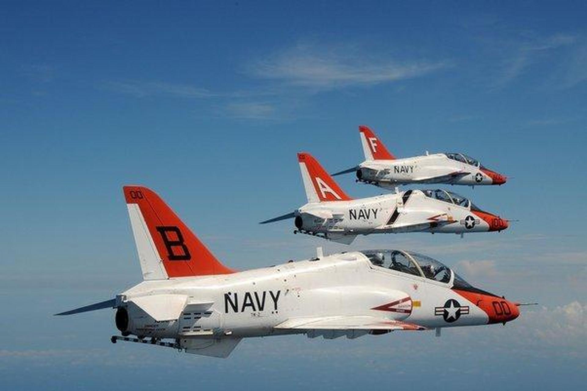 美式思维,万物皆可海岸警卫队,可能美国人认为所有的海岸线都是美国的