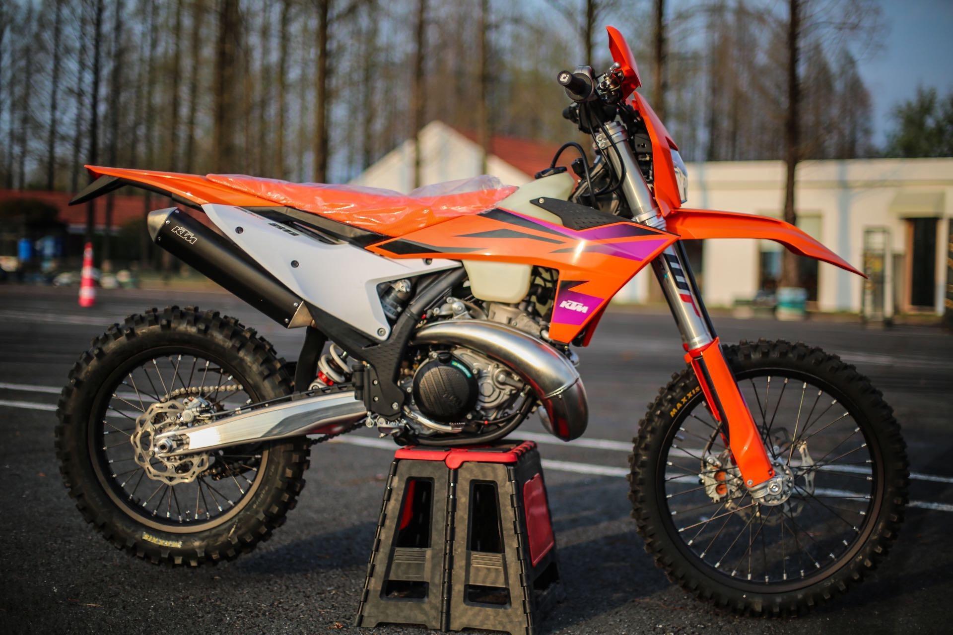 胡斯瓦纳24款te300,胡斯瓦纳24款te300pro,雅马哈50周年yz250f,gasgas