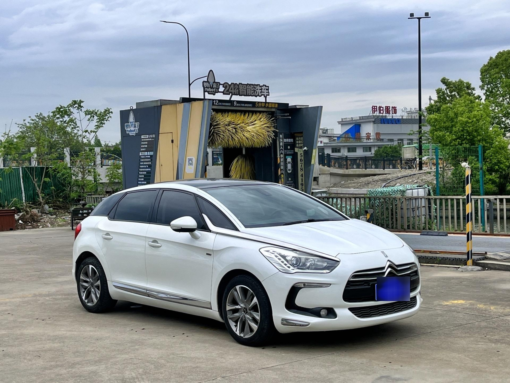 法国女神ds5 雪铁龙高端品牌ds5,法文意思:女神,1.