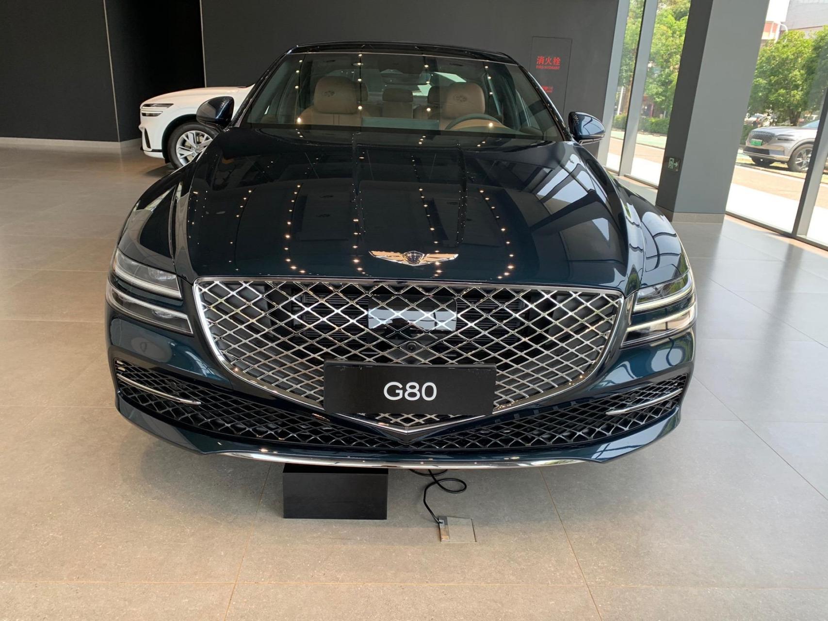 捷尼赛思g80现车豪华版,选装莱斯康音响售价37.58w.