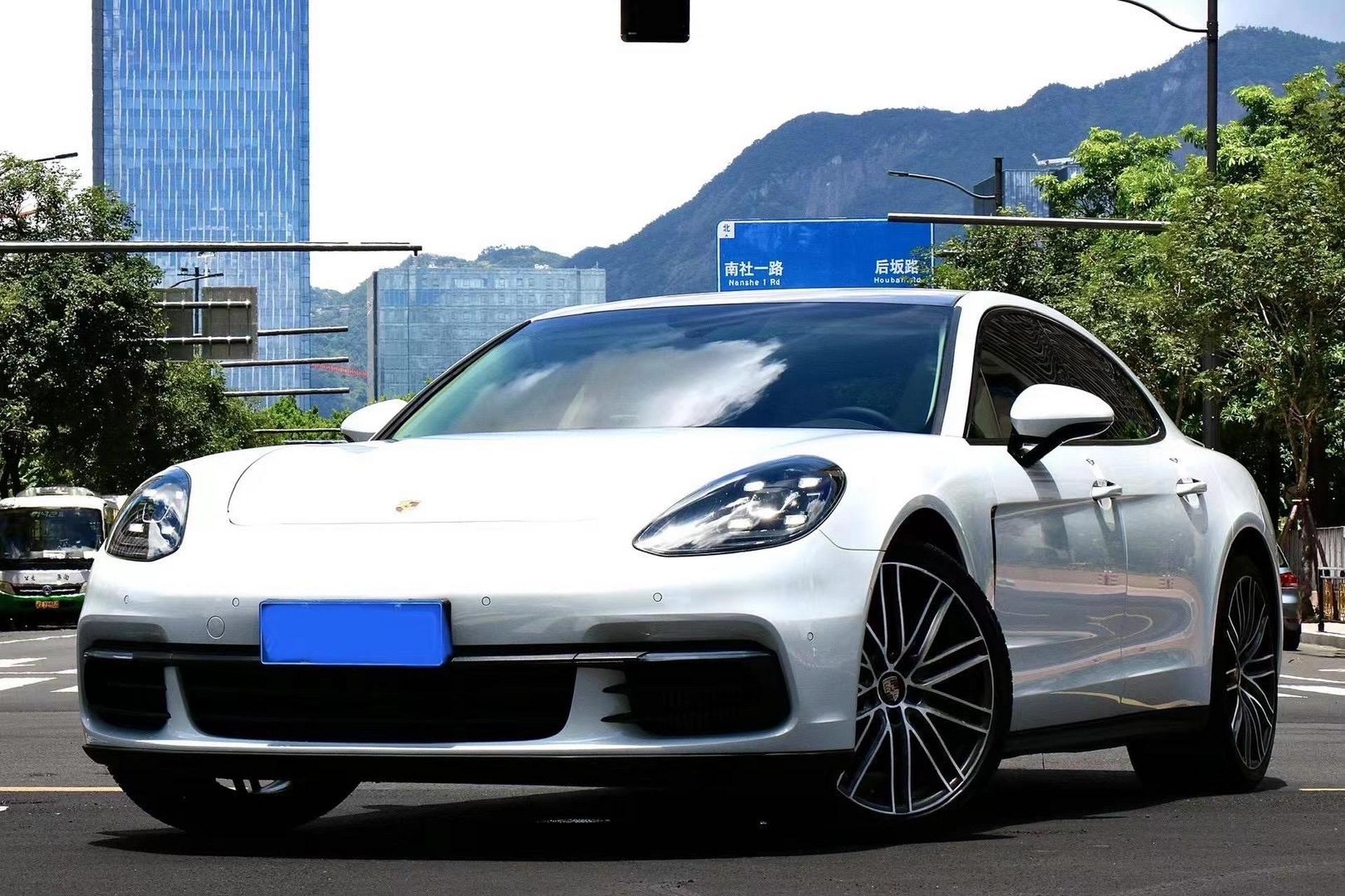 保时捷帕拉梅拉【上牌时间】19年7月【行驶里程】8.