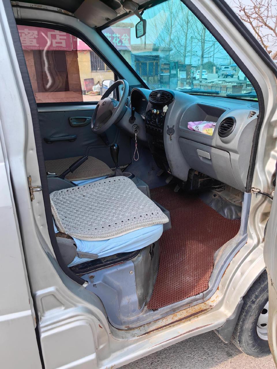 个人一手大极品昌河福瑞达双排货车实表跑了6万公里没拉过货全车没有