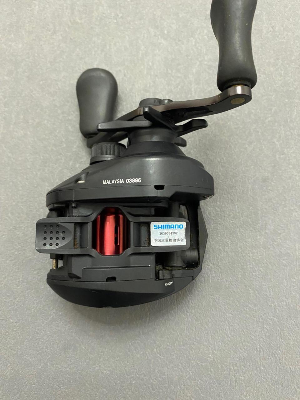 禧玛诺bass rise 入门级水滴轮右手七速.