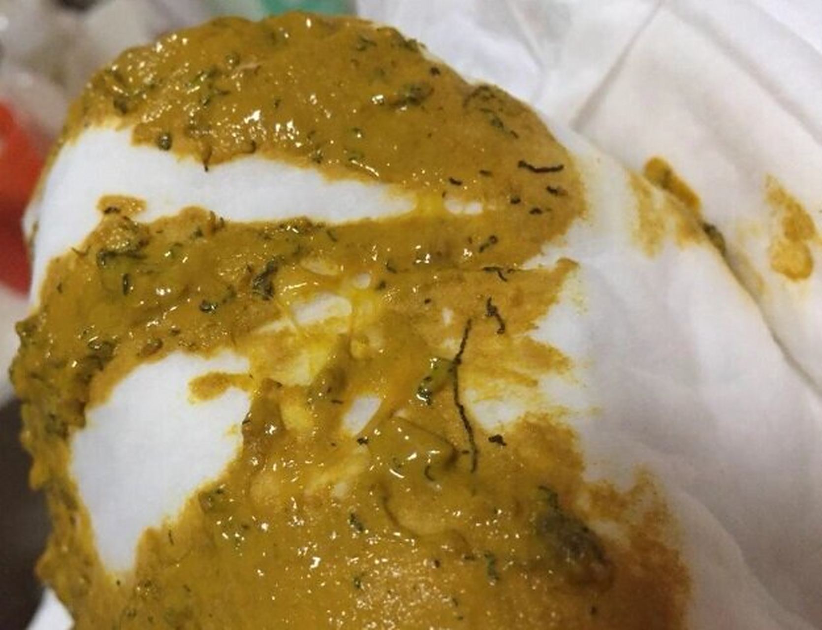 宝宝吃香蕉粑粑有黑线 过了六个月可以添加辅食了!