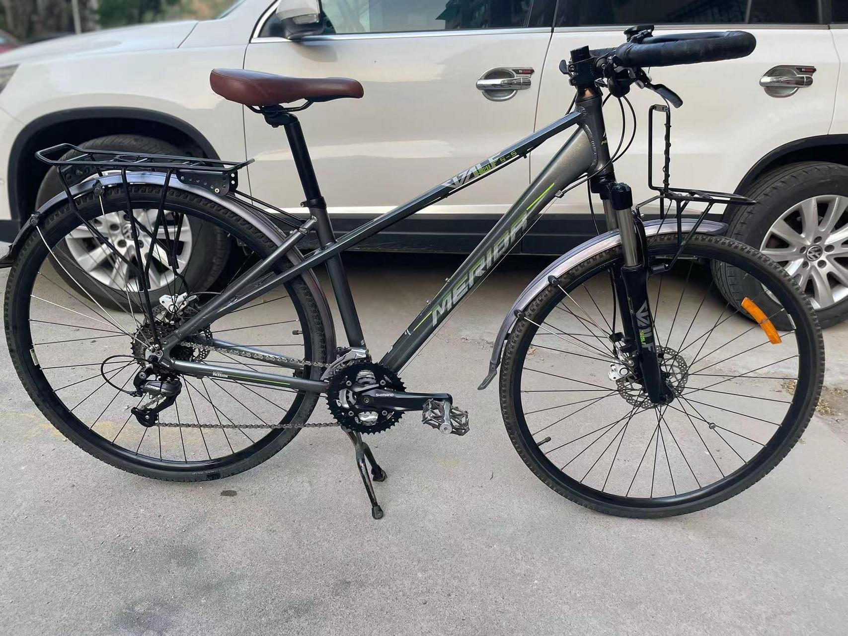 美利达野狼5旅行车,27速禧玛诺变速,油压碟刹,铝合金车架,700c轮组