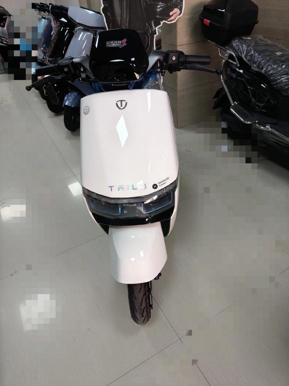 全新电摩落地实速70迈,快快开启你的速度与激情吧