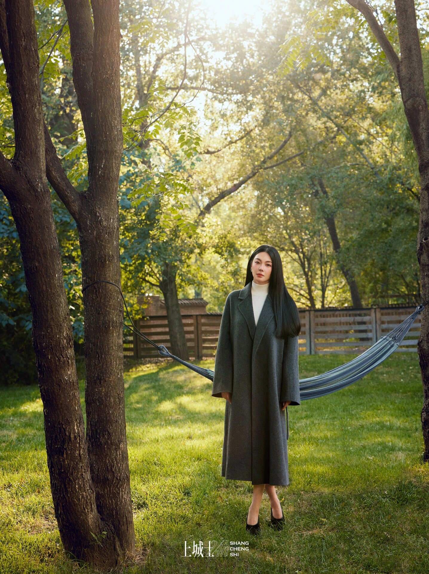 明星 张雨绮同款 张雨绮同款水墨云灰大衣 干净简洁的纯色内搭 78随