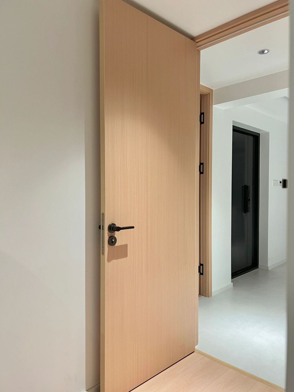 我家90800一扇的一门到顶实木免漆门绝了 我家一直被问的房间门来了