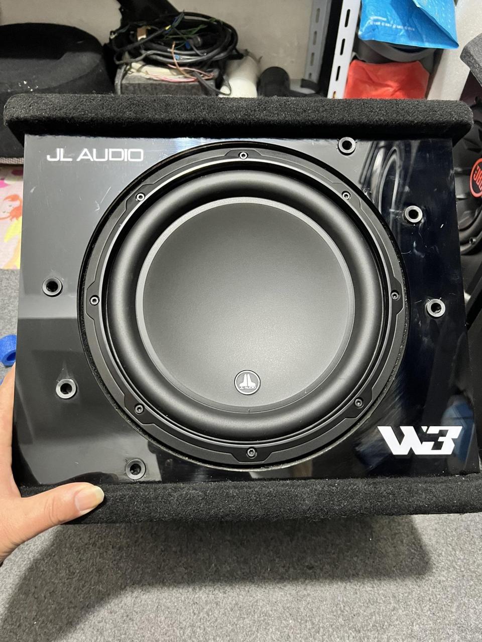 精品捷力10w3低音炮一台!喜欢的赶紧锁定