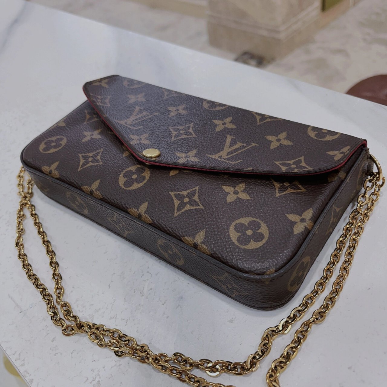 lv路易威登 三合一 经典链条包 尺寸:21*12*3cm 成色如图 无掉针 公价