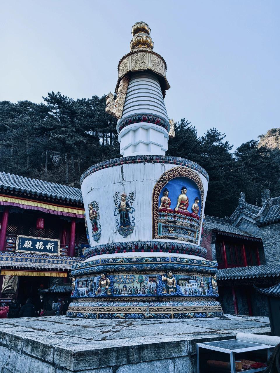 五台山镇海寺|行人拜寺第二十三 镇海寺坐落在"二龙戏珠"的风水宝地