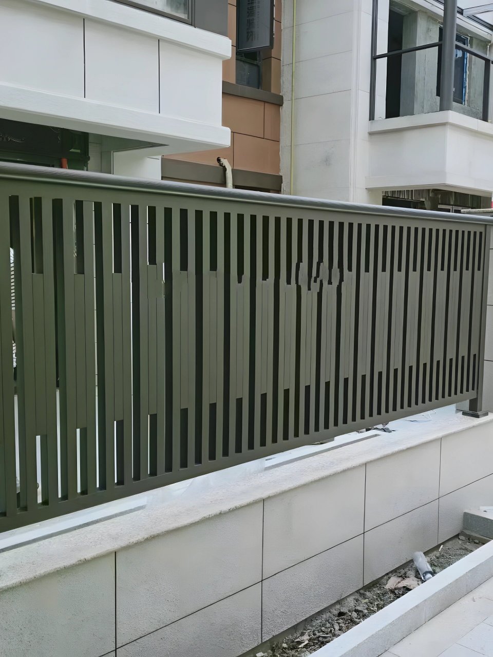 98这款「新中式庭院门围栏」真的太惊艳了 不知道庭院门和围栏该