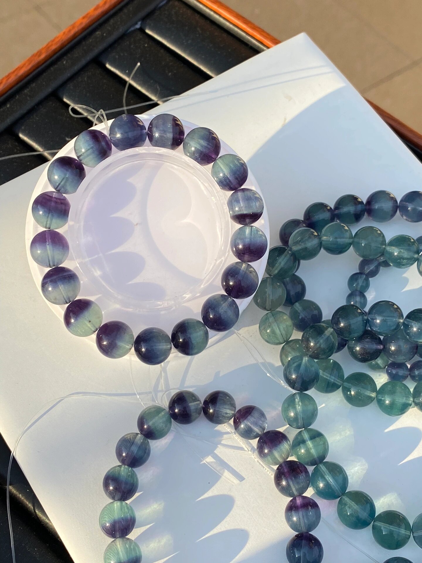 蓝绿紫莹石聚宝盆 萤石又称"软水晶,七彩宝石,彩虹宝石".