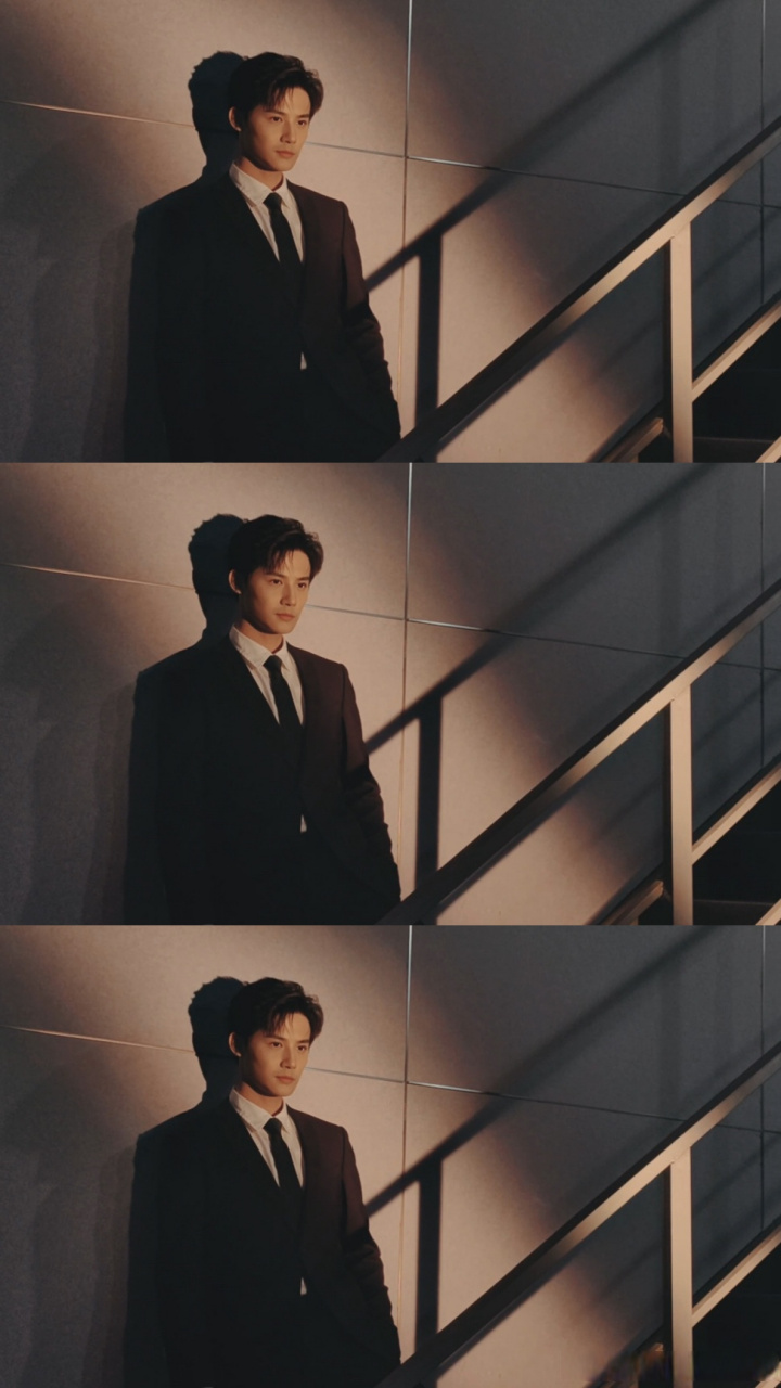 郑业成##郑业成黑色西装光影大片#如果郑业成一辈子只能穿一件衣服