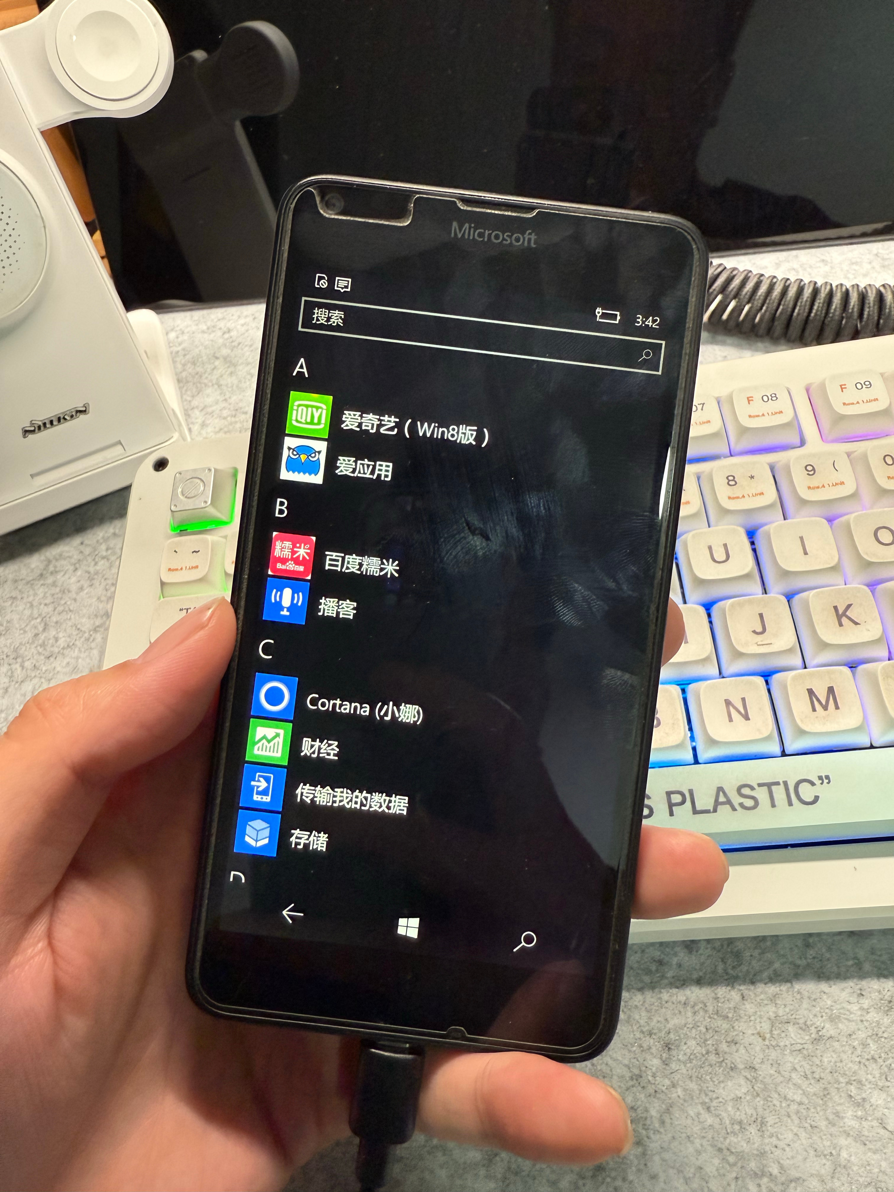 为什么手机充不进去电但显示充电为什么在线