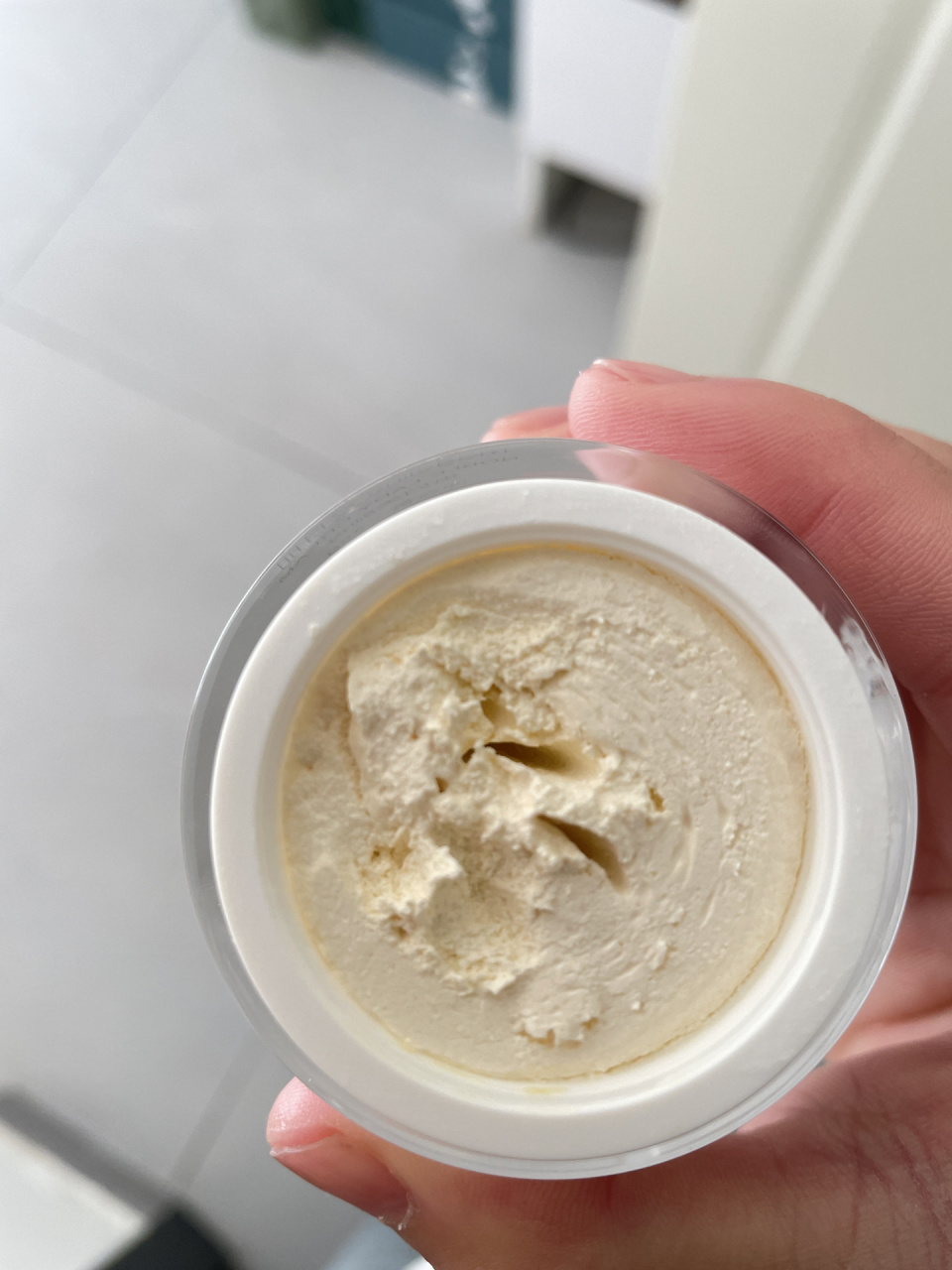 麦吉丽贵妇膏辨别真假 麦吉丽贵妇膏辨别真假