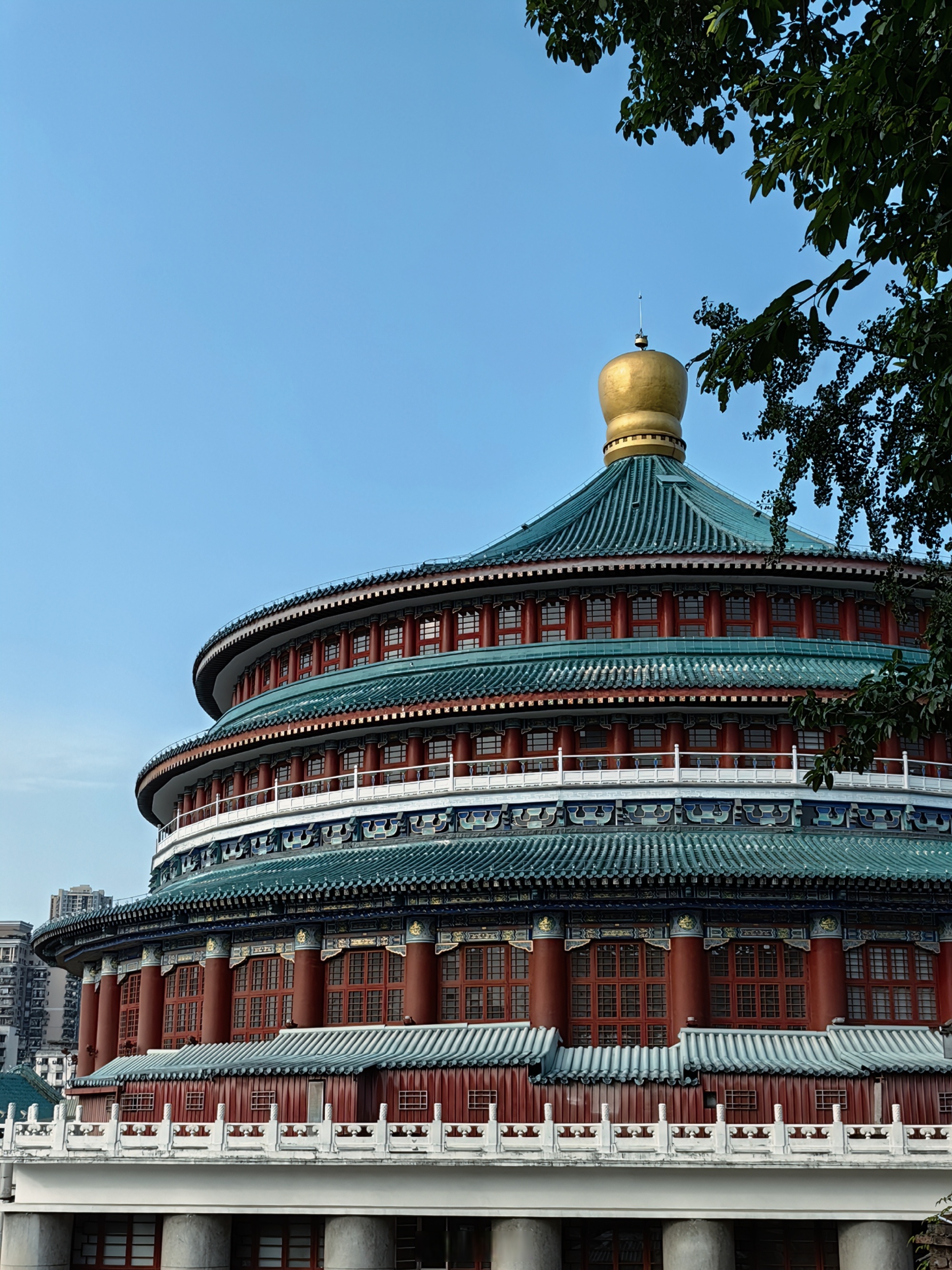 放假时总想去别的城市看看而重庆,无疑是最吸引我的地方之一